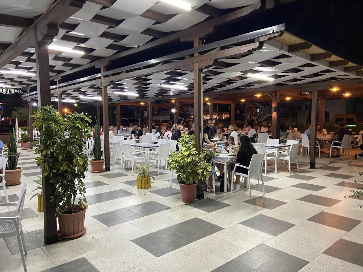 Center Park Hotel Velipoje