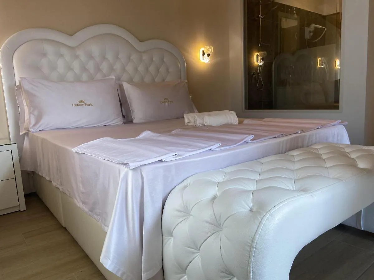 Center Park Hotel Velipoje Albania