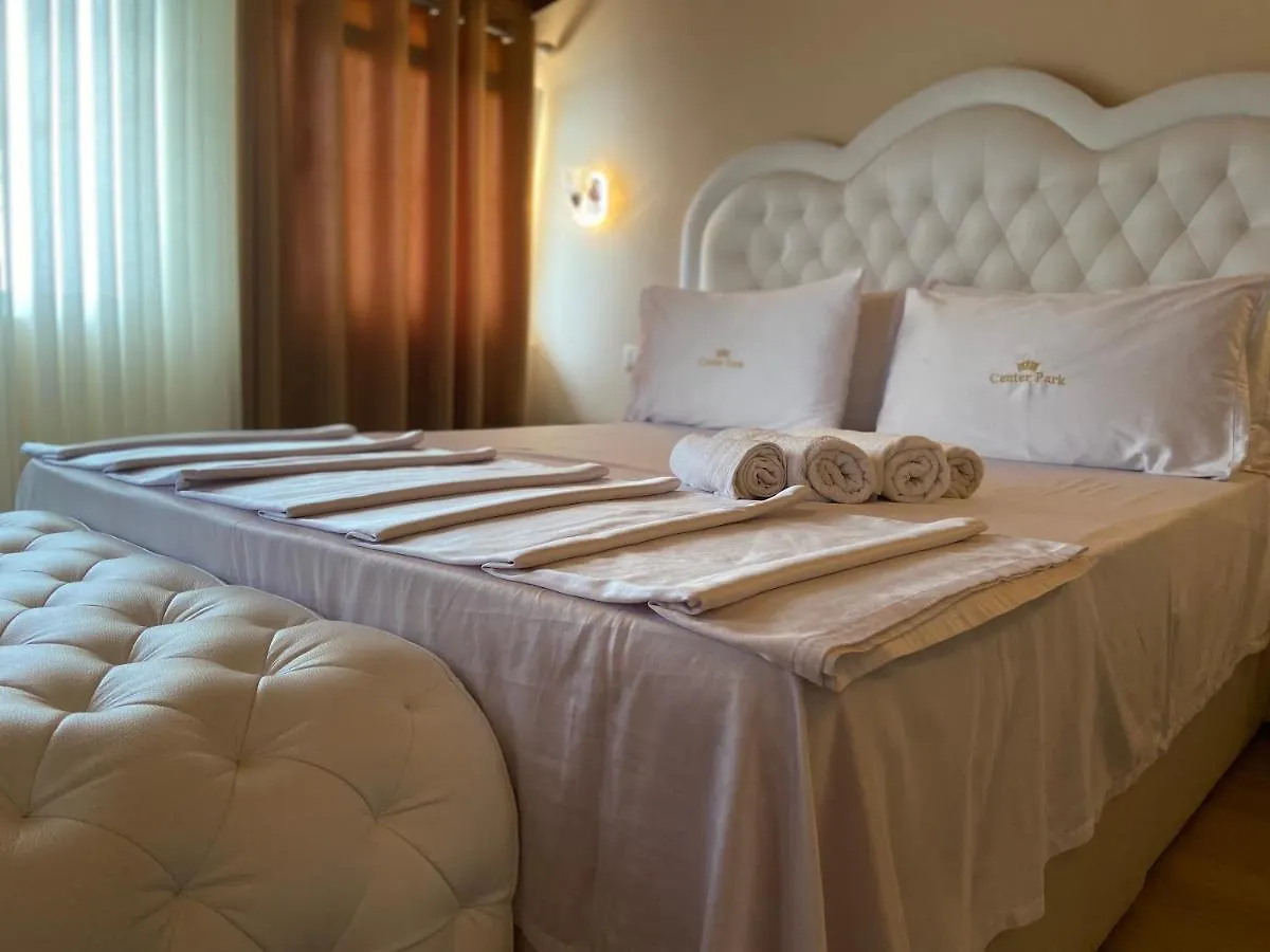 Center Park Hotel Velipoje