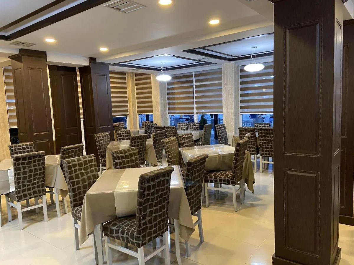 Center Park Hotel Velipoje Albania