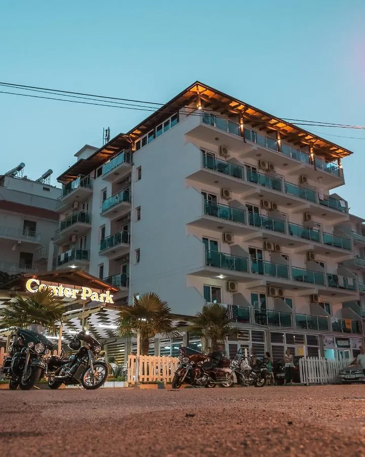 Hotel Center Park à Velipojë