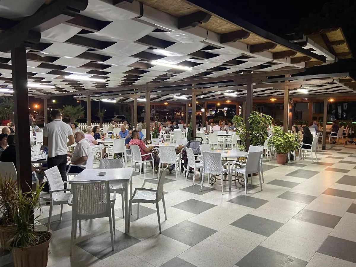 Hotel Center Park à Velipojë 0*,  Albanie