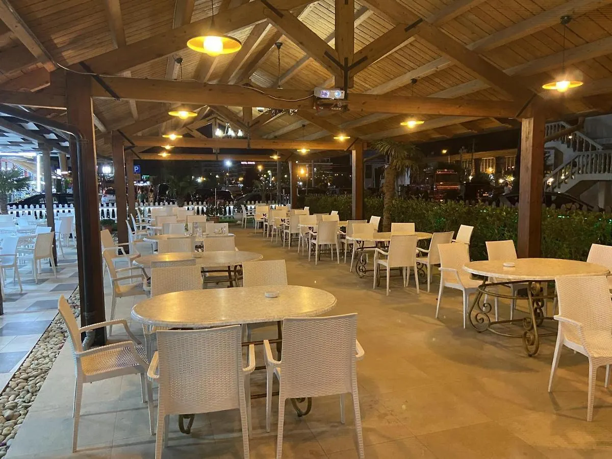 Hotel Center Park à Velipojë 0*,  Albanie